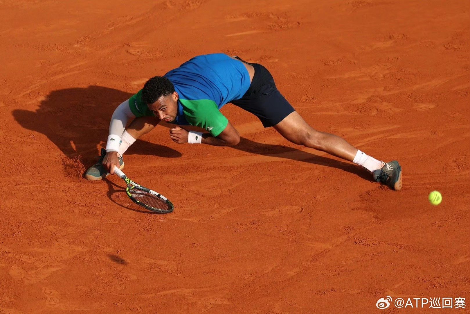 ayx世界杯2026-蒙特卡洛大师赛力克拉沃尔杯，穆雷统治全场