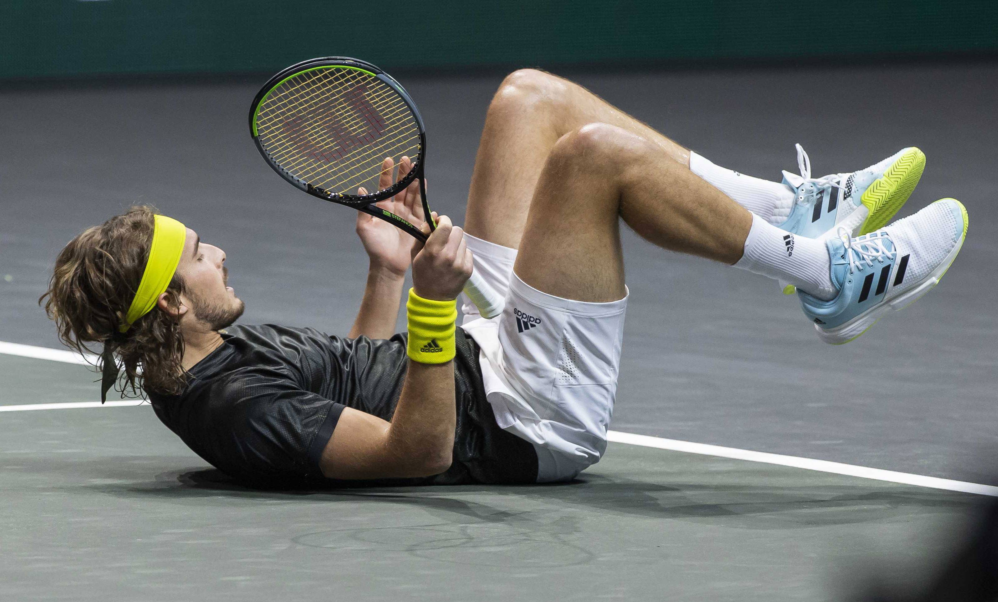 年终总决赛鏖战戴维斯杯，西西帕斯关键制胜